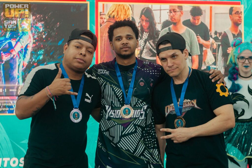 Top 3 do torneio de Pocket Bravery no Santos Game Power Up